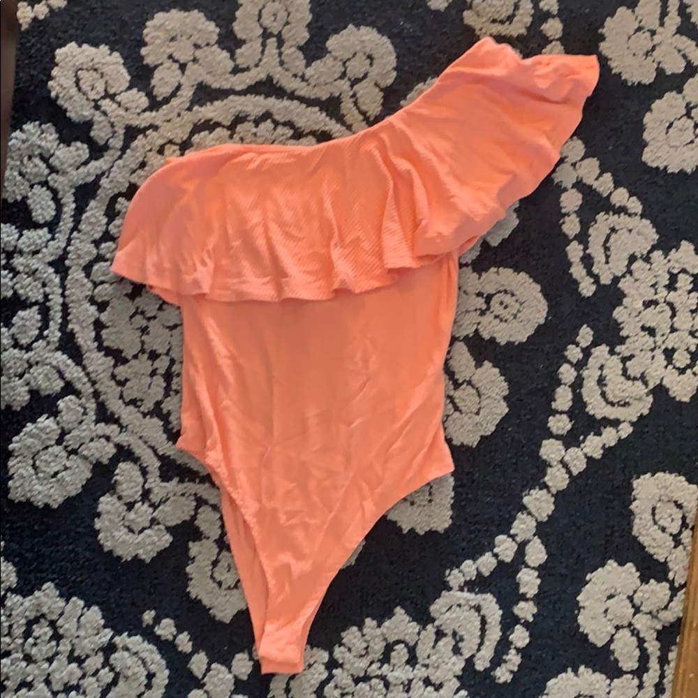 Honey punch adorable body suit! Never worn’